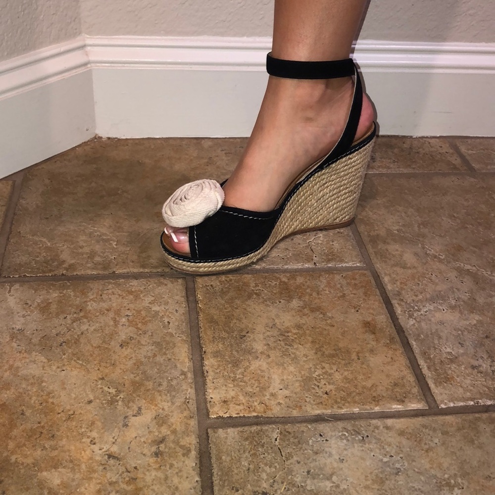 Kate Spade Brit Black Suede Cream Twill Rosette